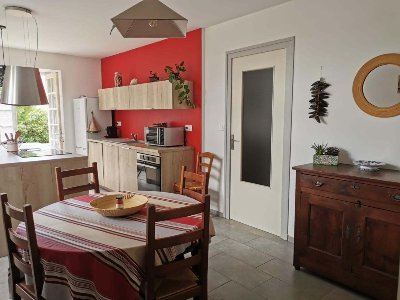 Logement Calme Et Authentique A Espelette Ruang foto
